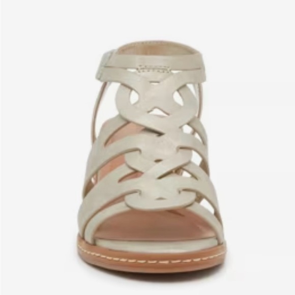 Bare Traps Strappy Block Heel Sandals NWT - Picture 2 of 12